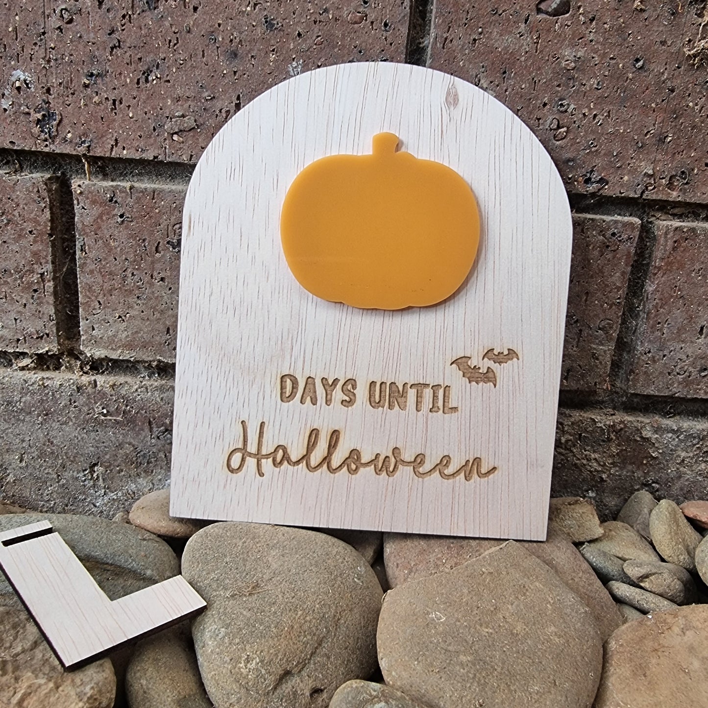Countdown to halloween plaque