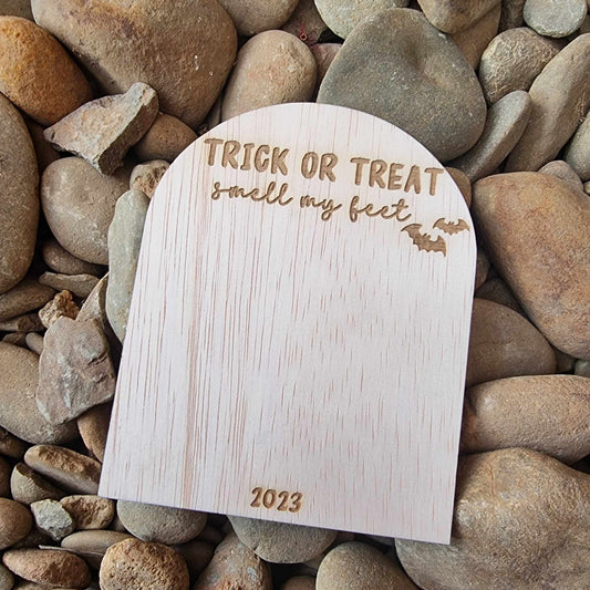 Trick or Treat smell my feet plaque